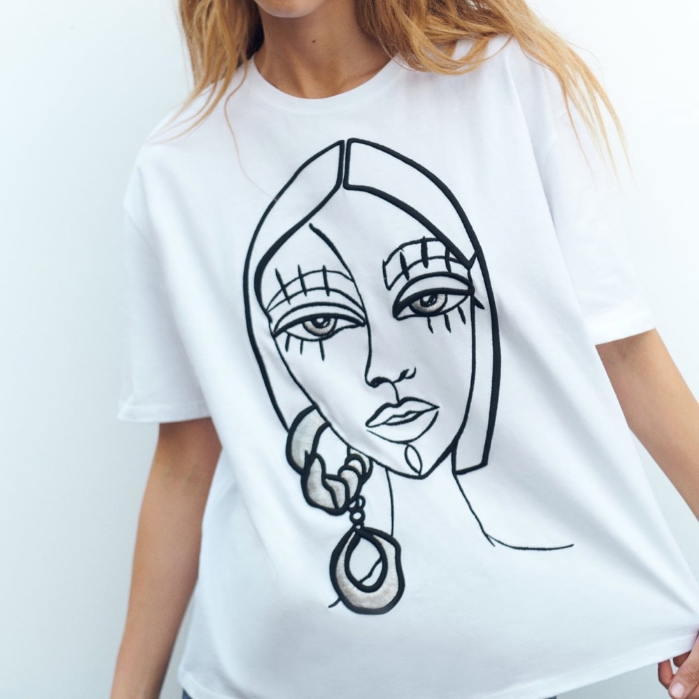 Zara Corded Face Tee Size Small NWT